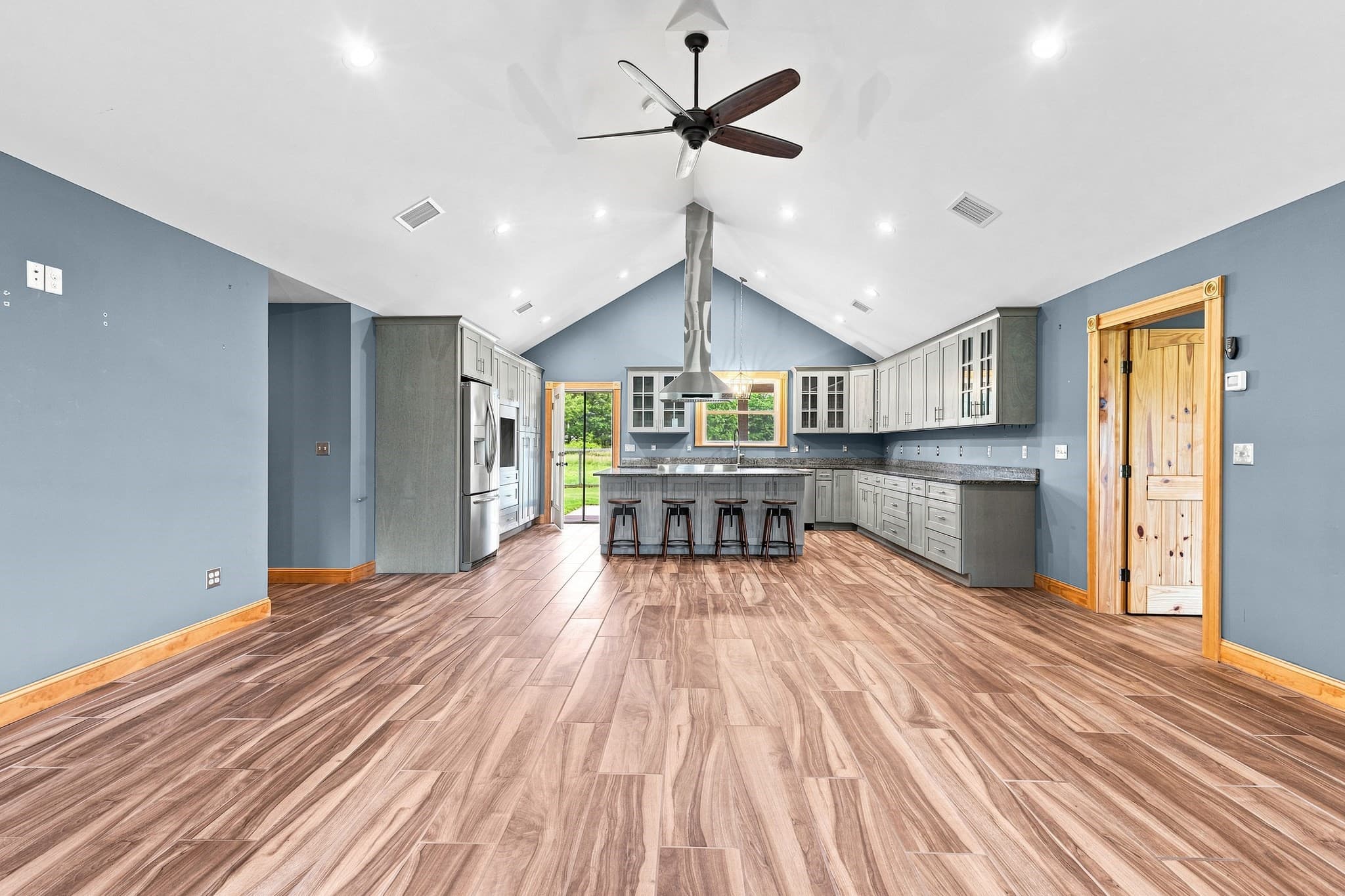 Single Family Residence at 21 Cushing Ln, Acushnet MA 02743, Acushnet, photo 2 of 37