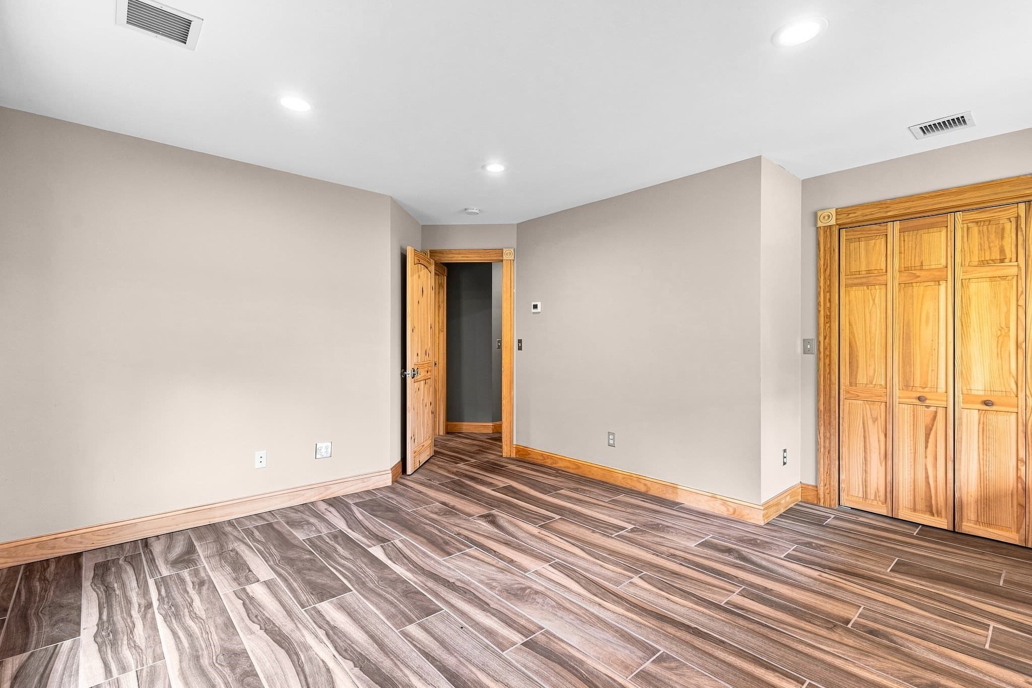 Single Family Residence at 21 Cushing Ln, Acushnet MA 02743, Acushnet, photo 20 of 37