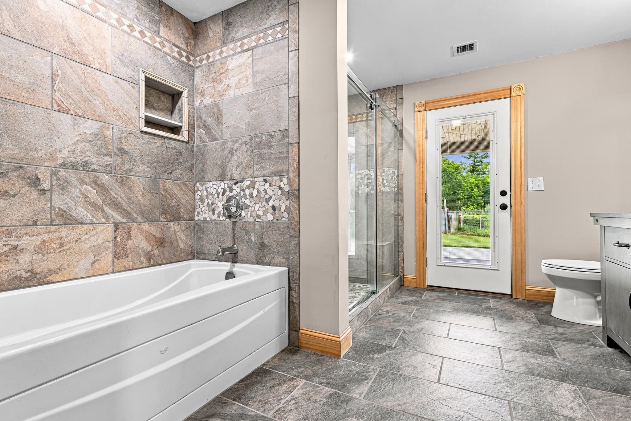Single Family Residence at 21 Cushing Ln, Acushnet MA 02743, Acushnet, photo 14 of 37