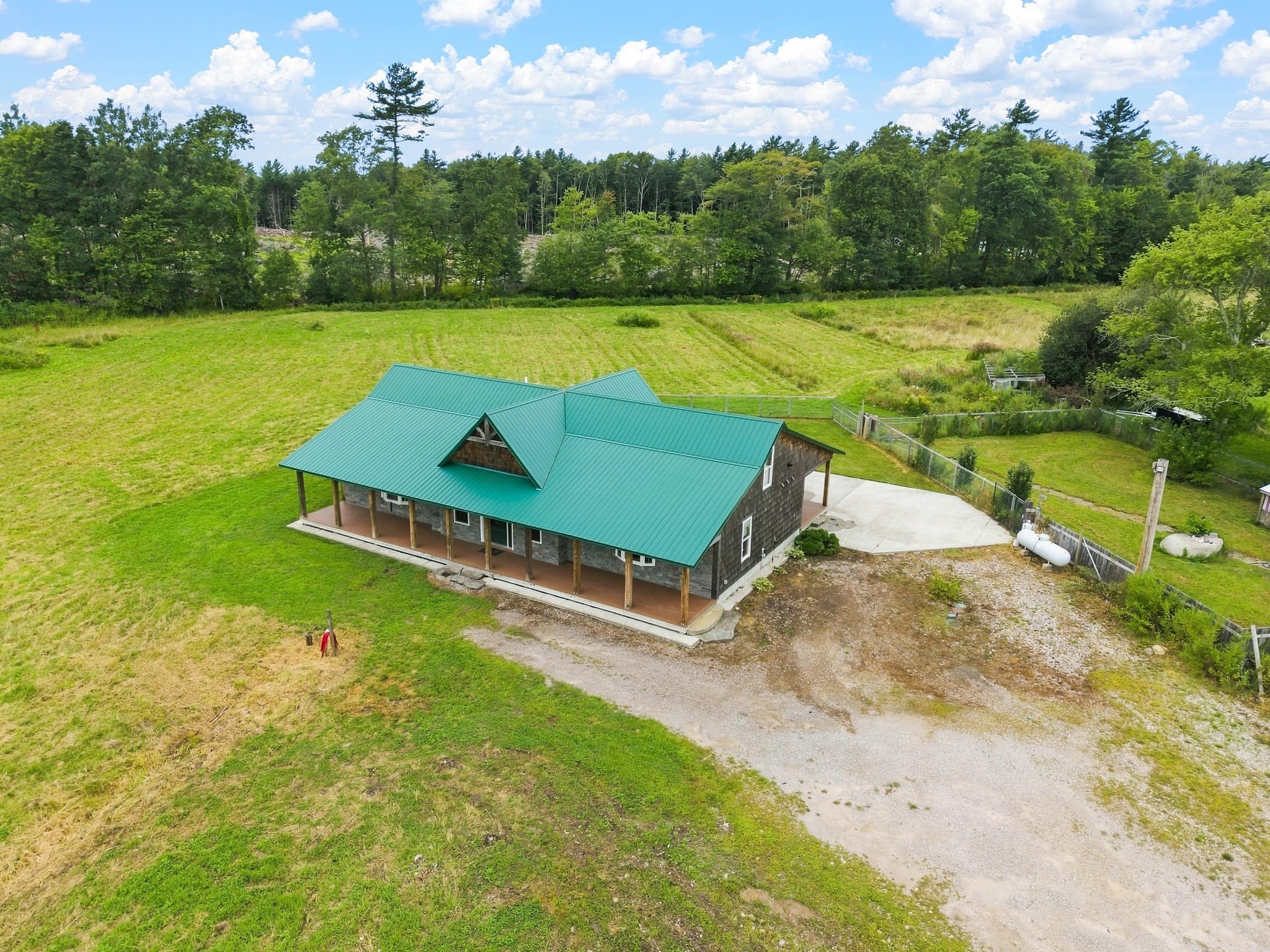 Single Family Residence at 21 Cushing Ln, Acushnet MA 02743, Acushnet, photo 29 of 37