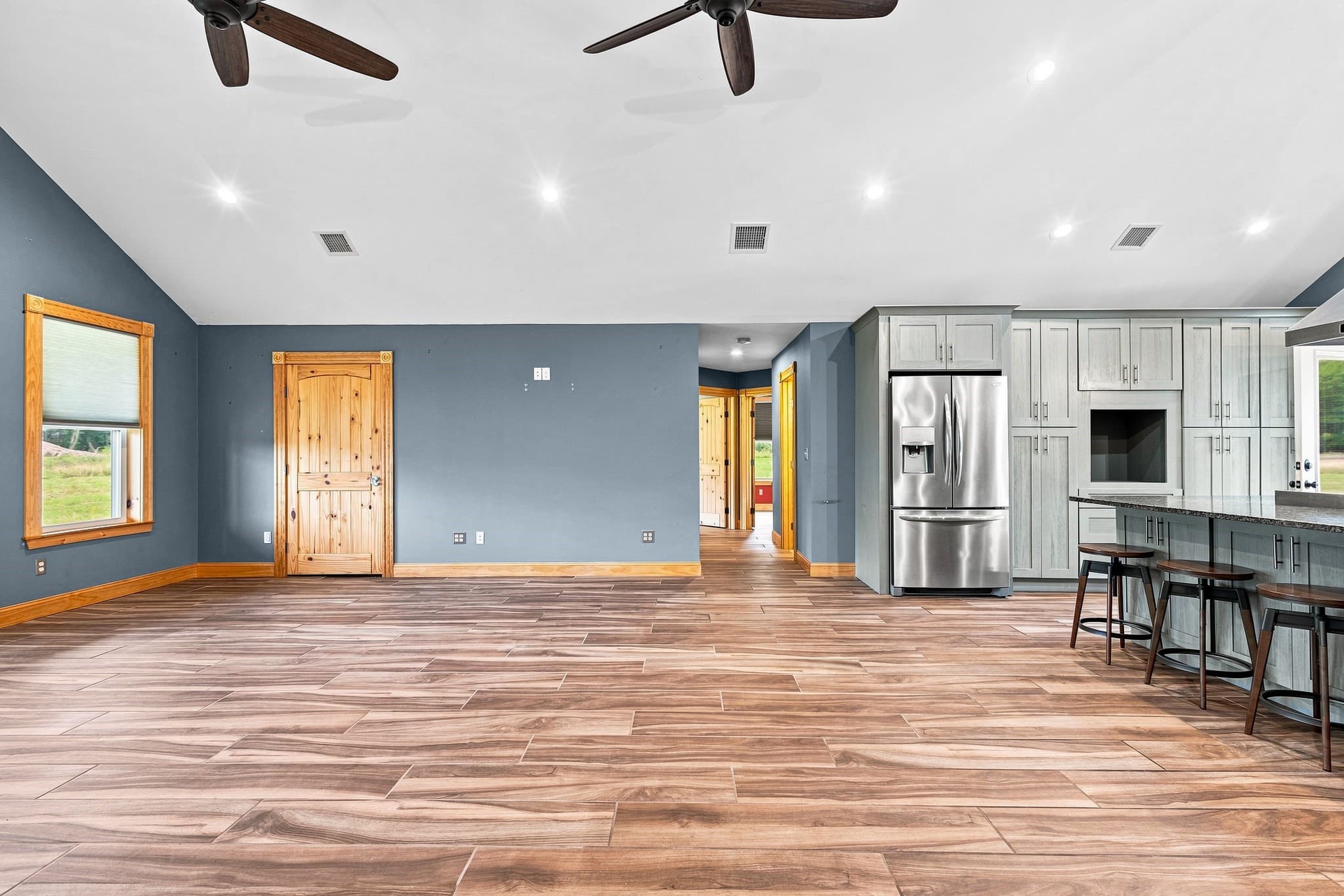Single Family Residence at 21 Cushing Ln, Acushnet MA 02743, Acushnet, photo 4 of 37