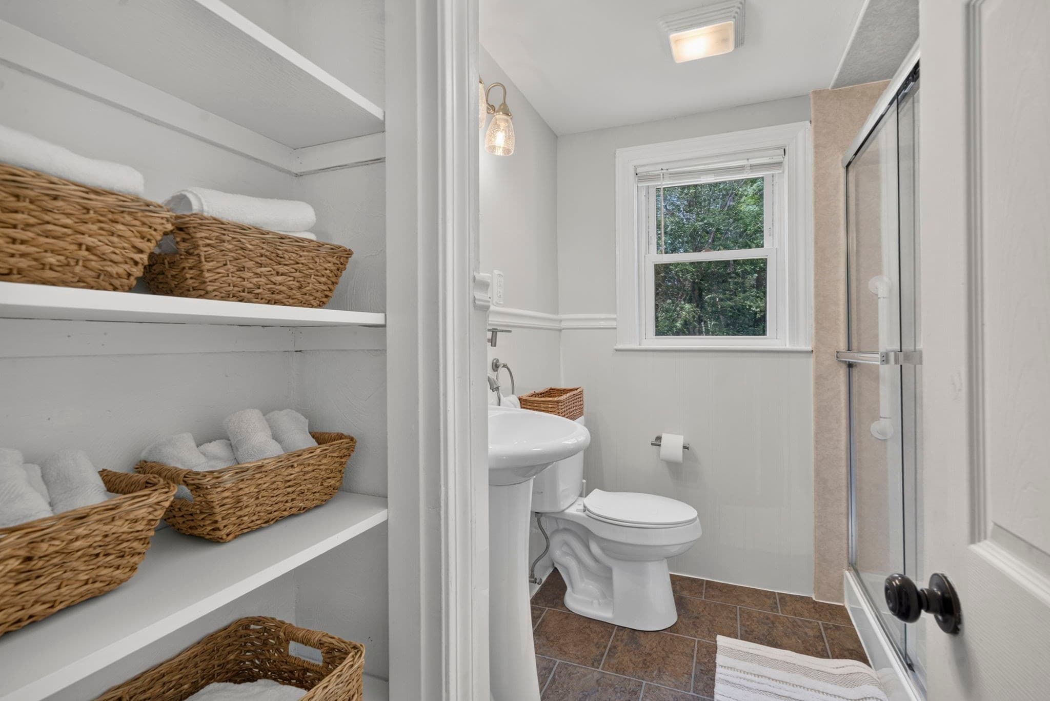 Single Family Residence at 28 Sherrick Ave., Holbrook MA 02343, Holbrook, photo 17 of 40