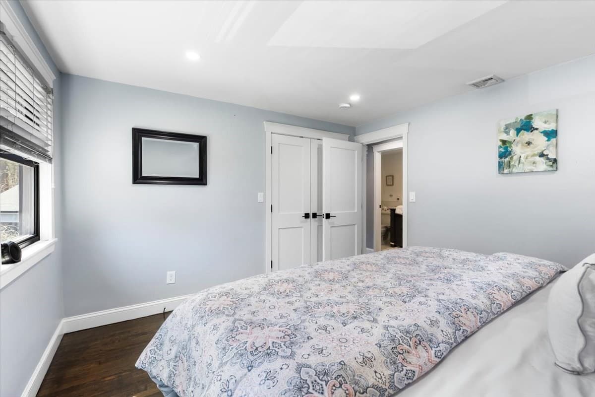 Single Family Residence at 901 Randolph Ave, Milton MA 02186, Milton, photo 7 of 22
