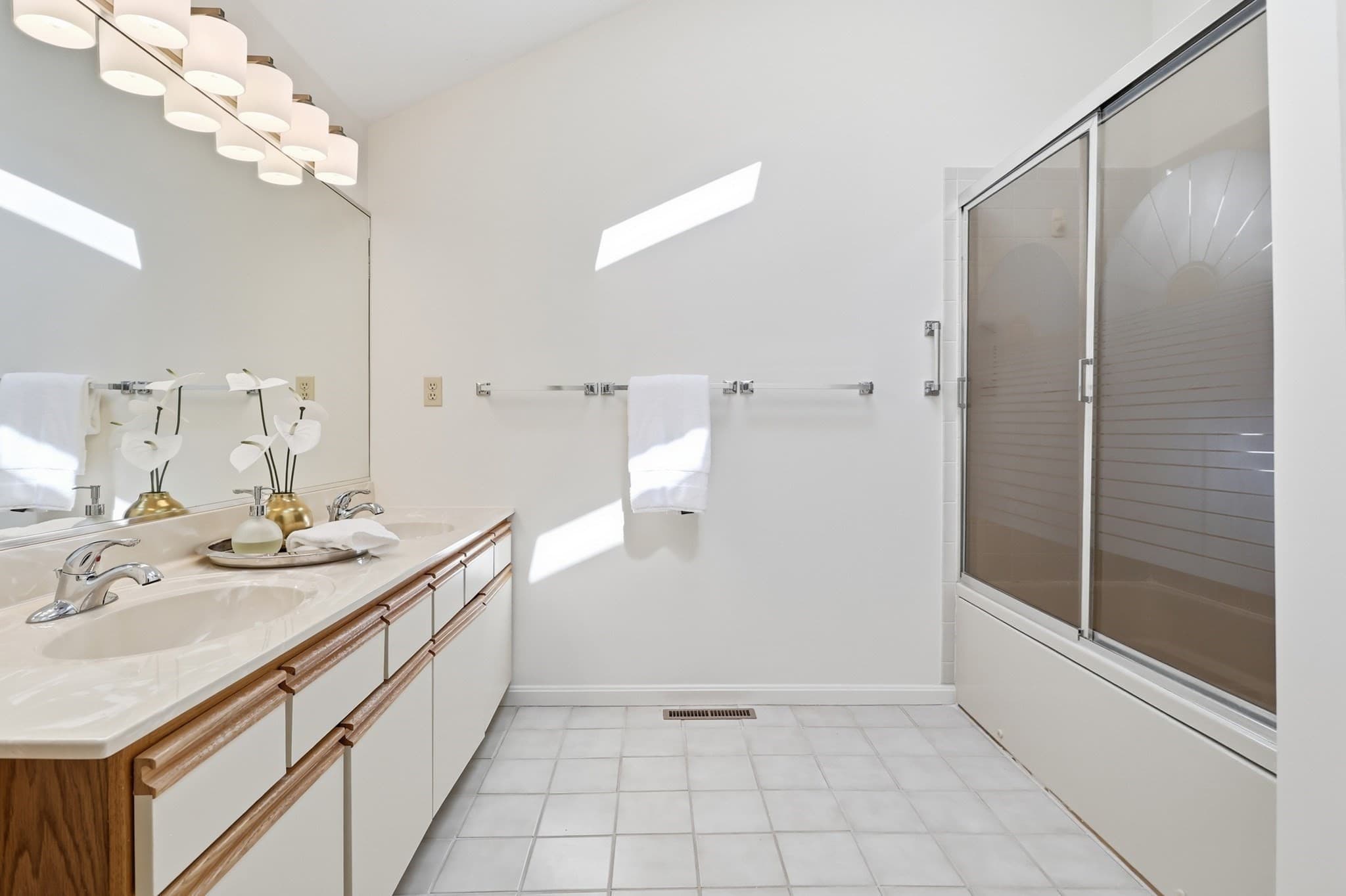 Condominium at 79 Parkhurst Drive # 79, Westford MA 01886, Westford, photo 27 of 42