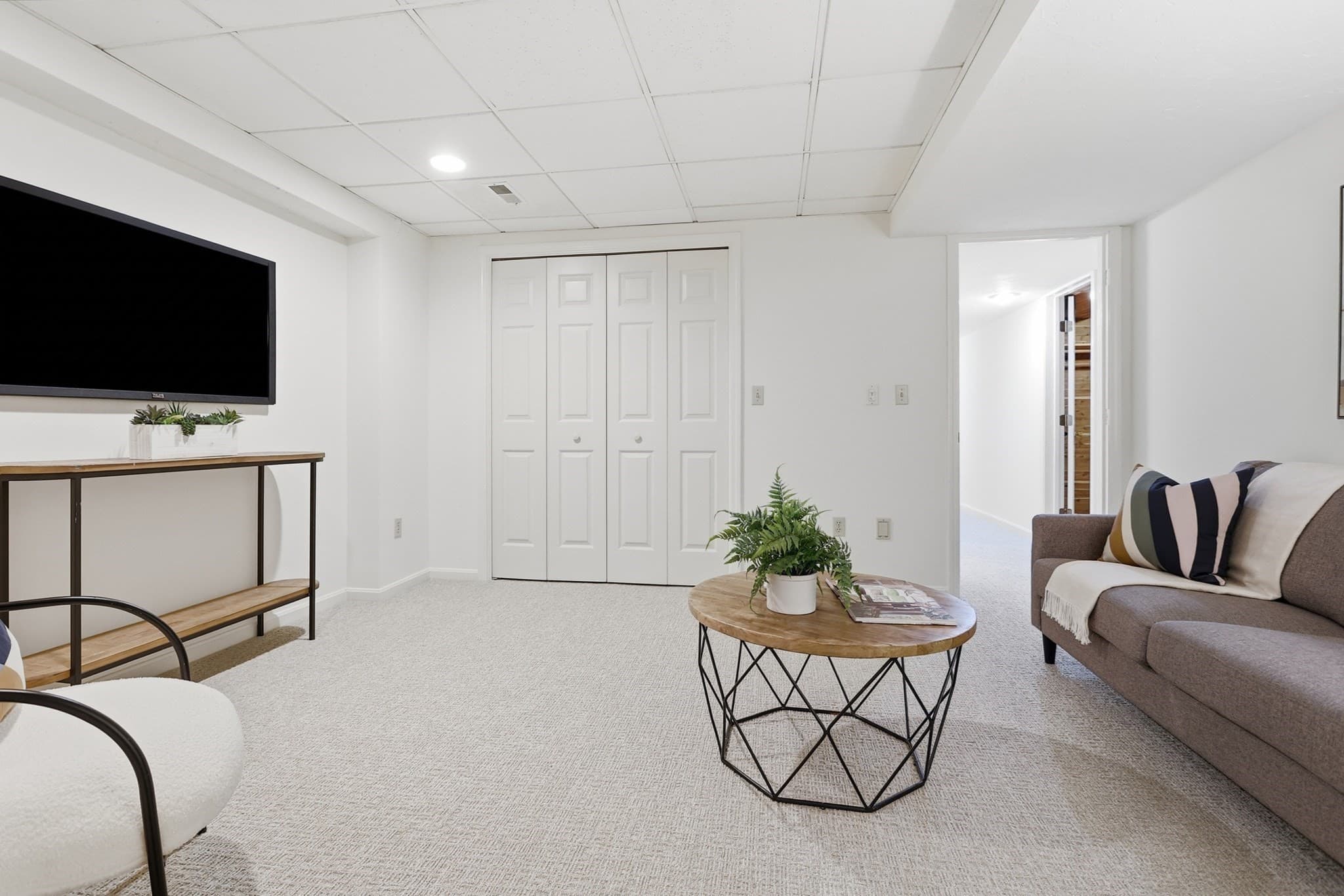 Condominium at 79 Parkhurst Drive # 79, Westford MA 01886, Westford, photo 31 of 42