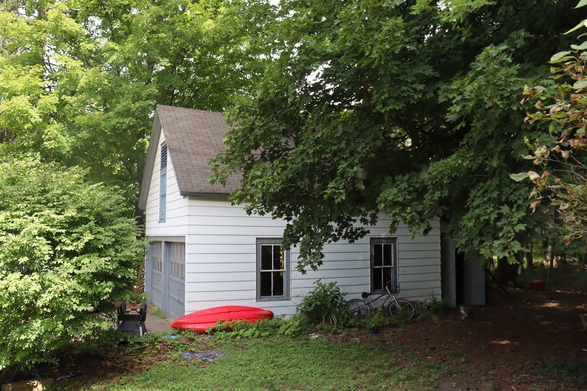 2 Family - 2 Units Side by Side at 551 Turners Falls Rd, Montague MA 01351, photo 4 of 38