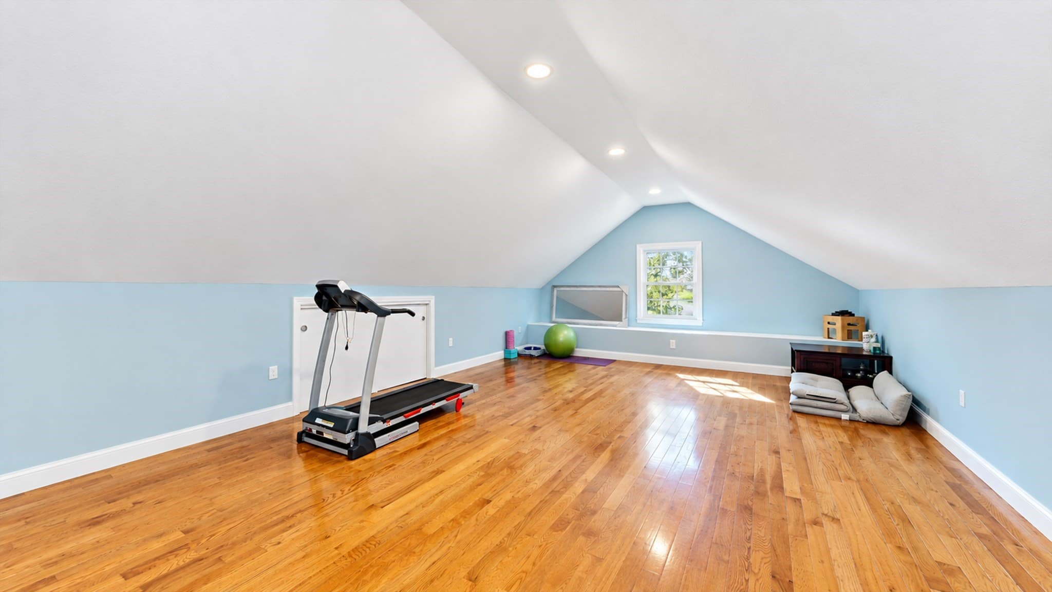 Single Family Residence at 9 Fells Circle, Wellesley MA 02482, Wellesley, photo 13 of 27