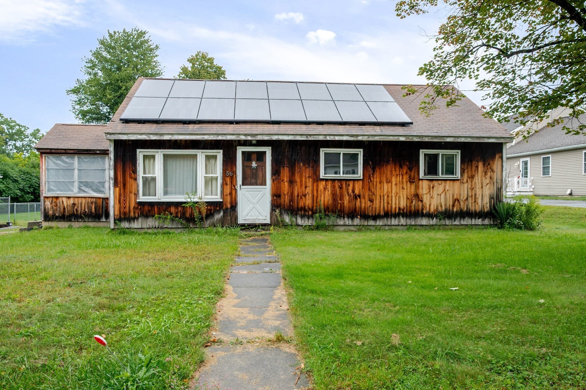 56 John St, Lunenburg MA 01462