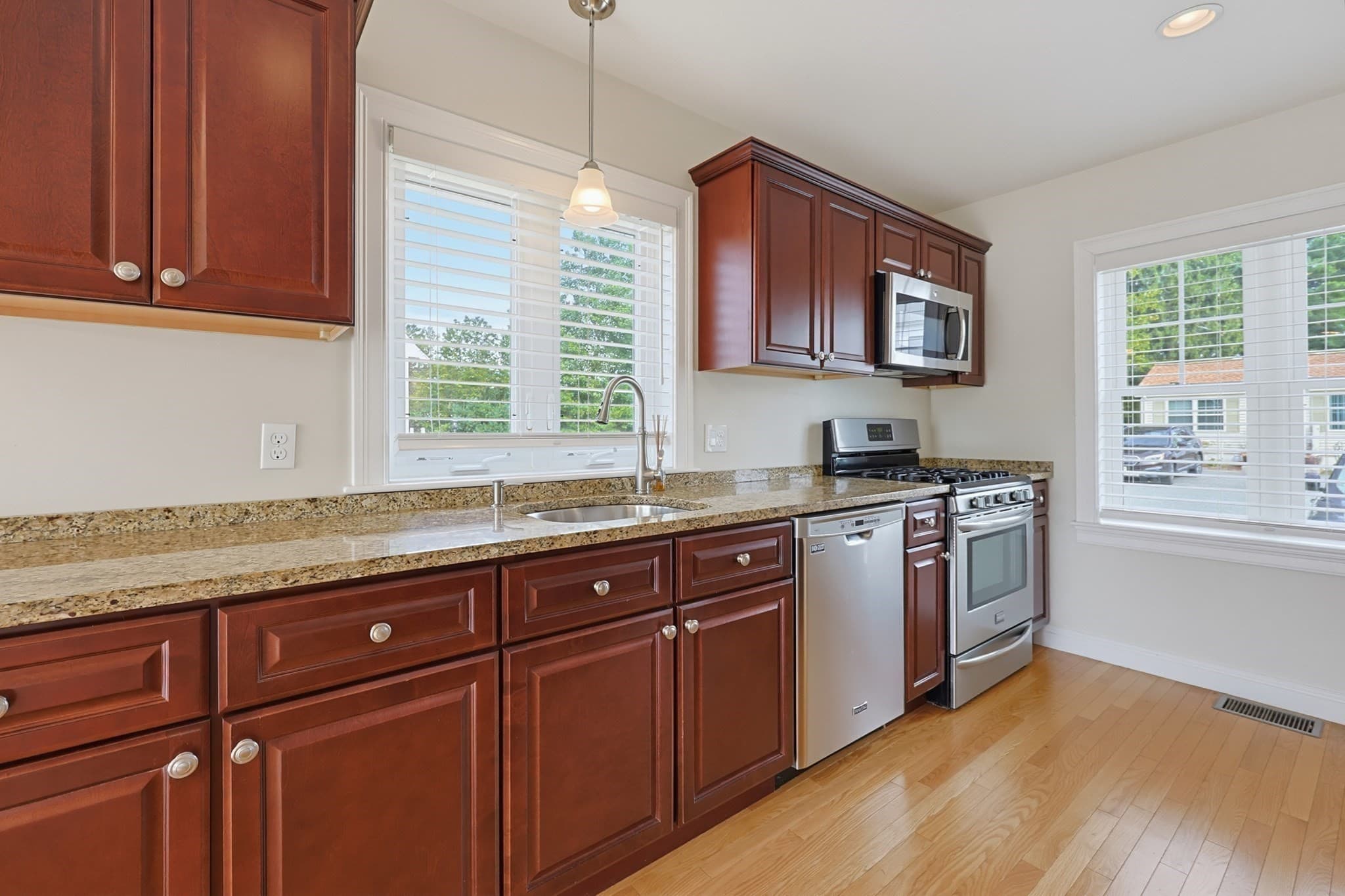 Condominium at 1449 Main St # 4, Hanson MA 02341, Hanson, photo 12 of 41