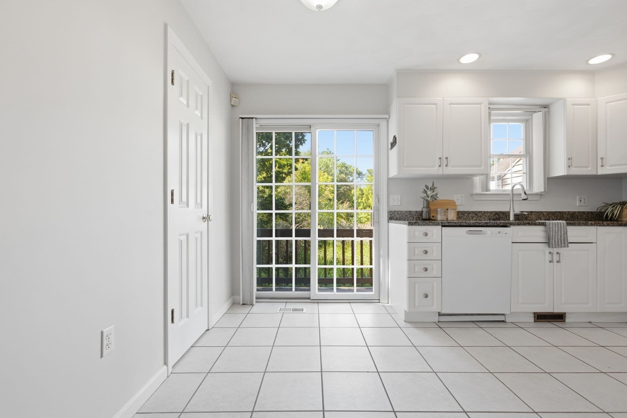 Condominium at 252 Albion St # 24, Wakefield MA 01880, Wakefield, photo 21 of 39