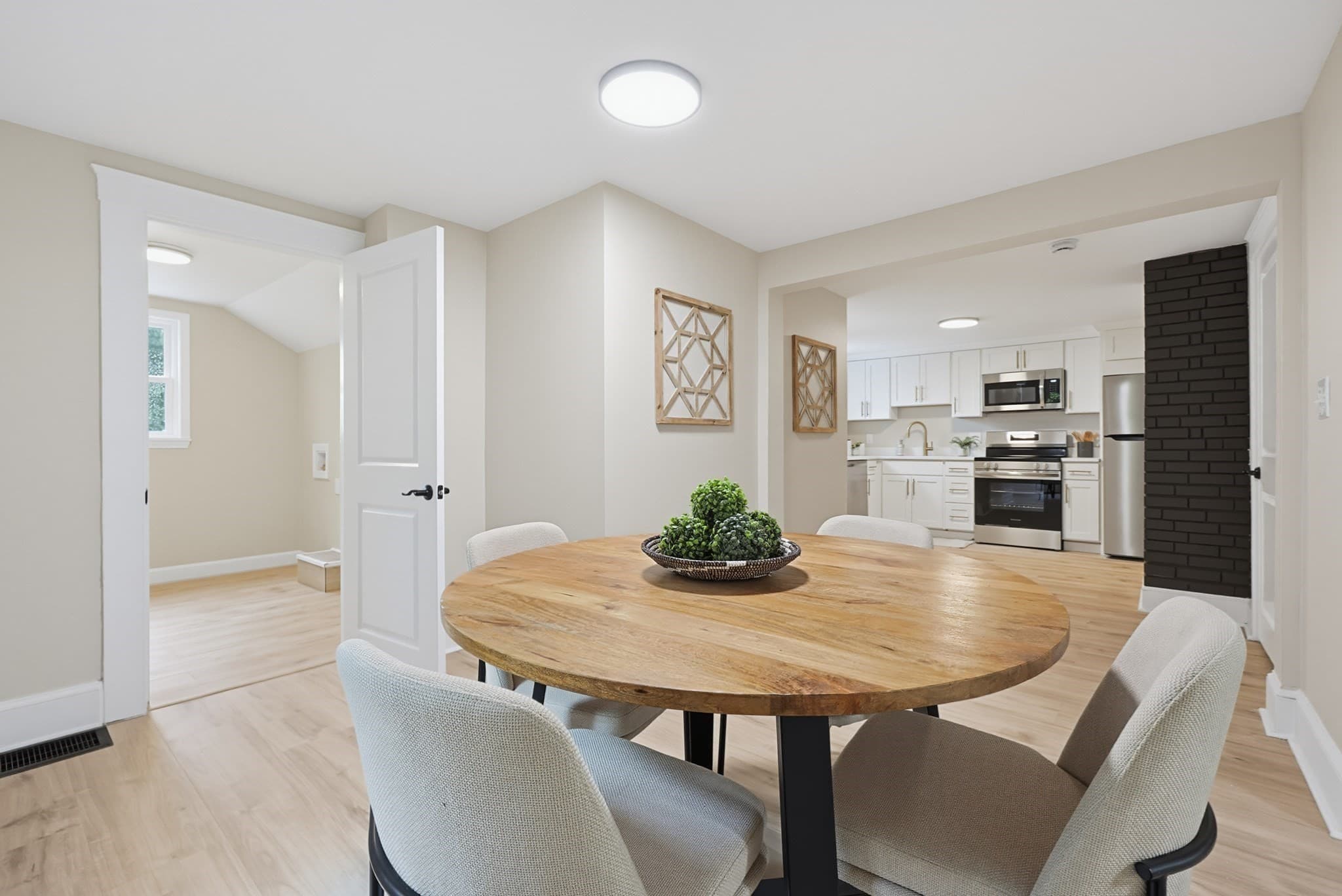 Single Family Residence at 4 Ryan St, Randolph MA 02368, photo 8 of 33