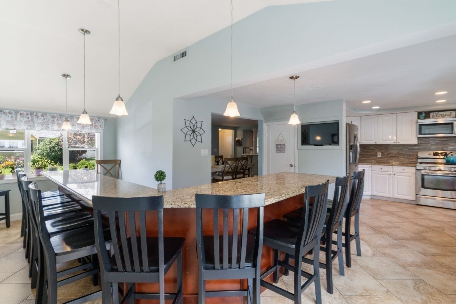 Single Family Residence at 22 Aberdeen Ave, Waltham MA 02453, photo 10 of 40