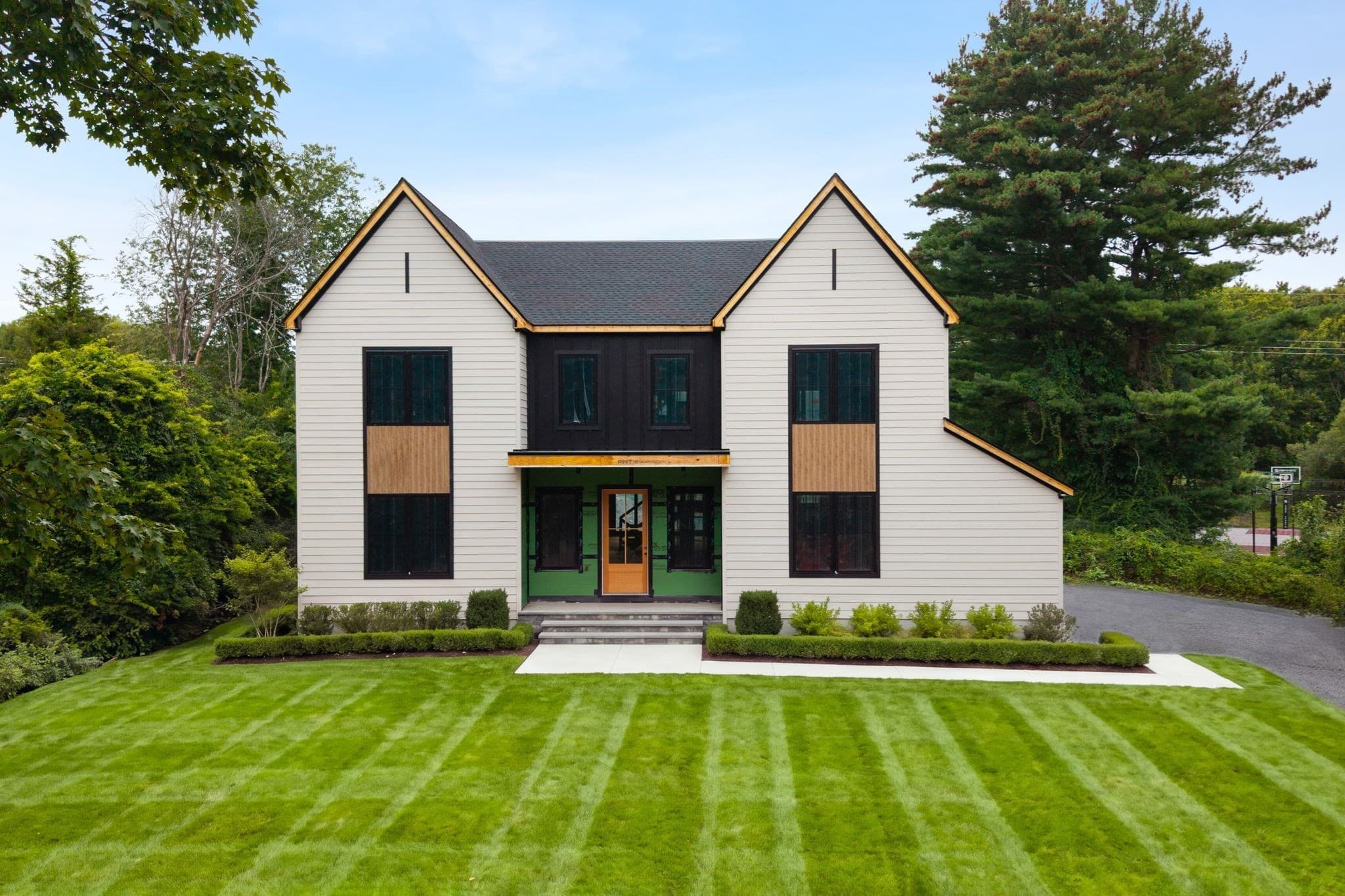 Single Family Residence at 1125 South St, Needham MA 02492, Needham, photo 2 of 8