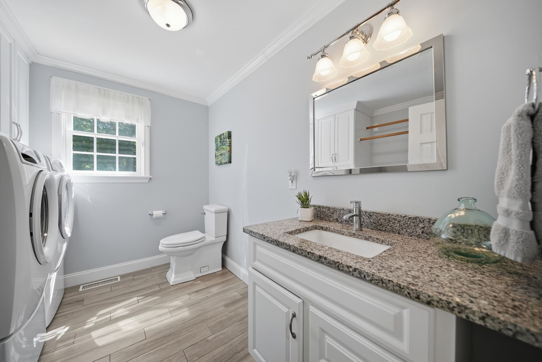 Single Family Residence at 11 Olde Village Road, Salem NH 03079, Salem, photo 7 of 38