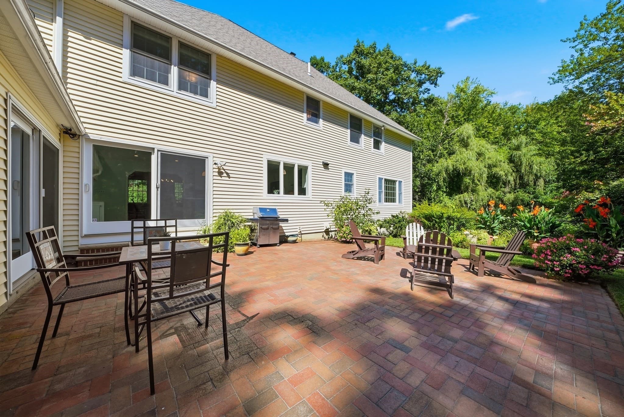 Single Family Residence at 11 Olde Village Road, Salem NH 03079, Salem, photo 31 of 38