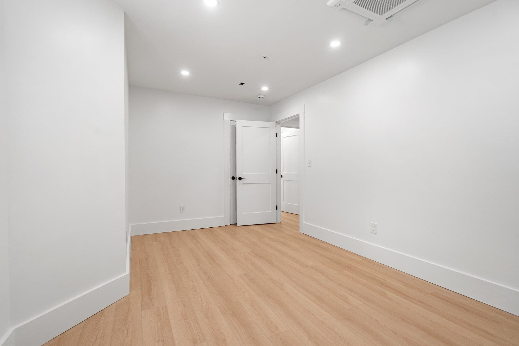 Condominium at 151 Townsend # 2, Boston MA 02121, Boston, photo 17 of 23