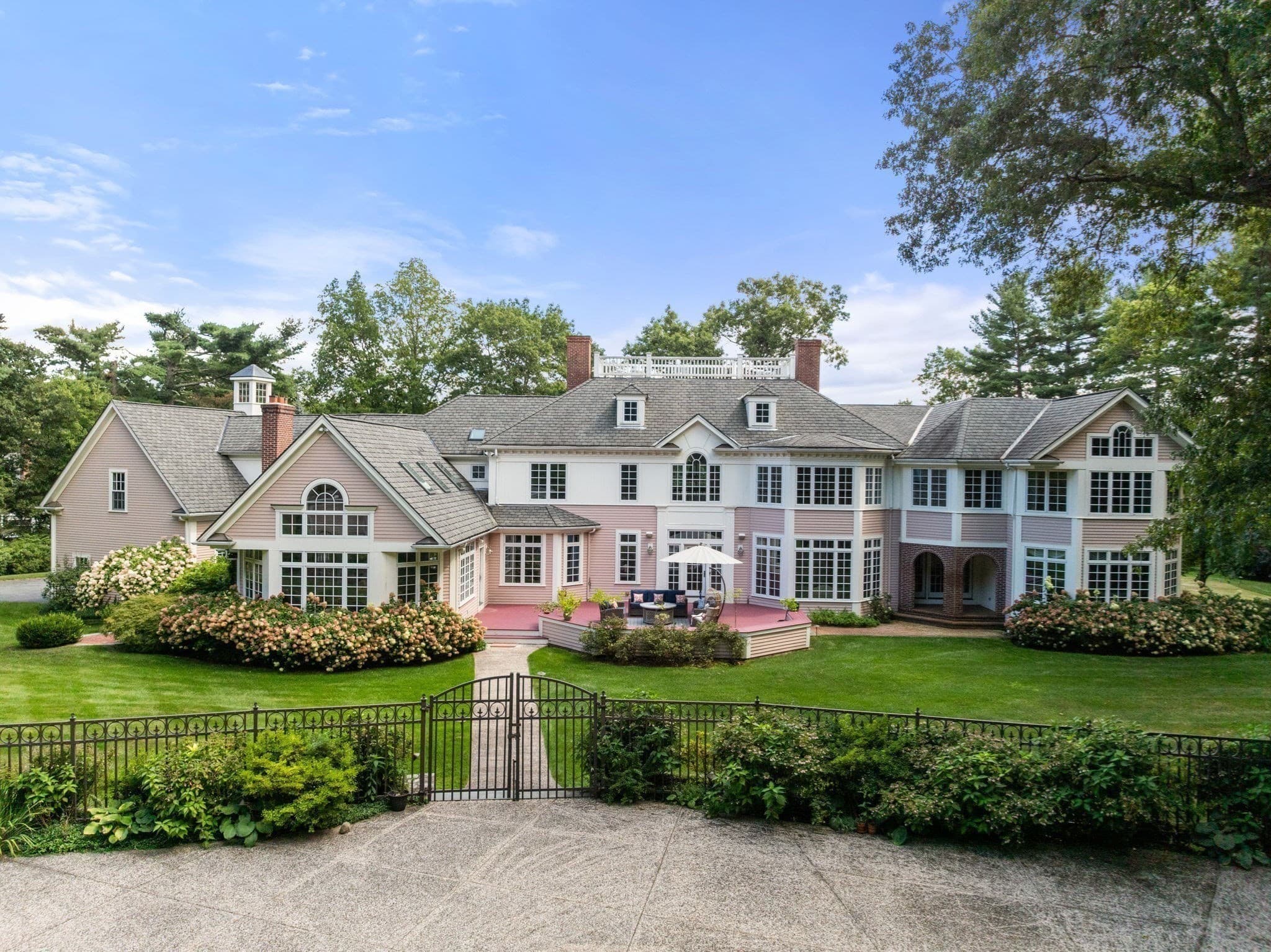 Single Family Residence at 5 Hamlins Crossing, Dover MA 02030, Dover, photo 8 of 37