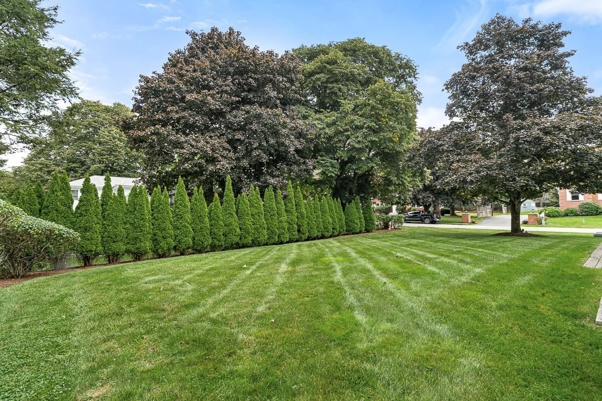 Single Family Residence at 37 Mayflower Road, Winchester MA 01890, Winchester, photo 3 of 42