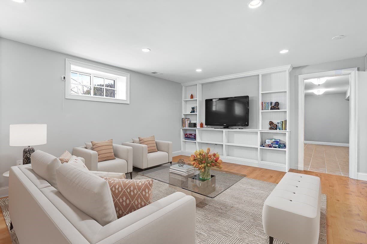 Single Family Residence at 37 Mayflower Road, Winchester MA 01890, Winchester, photo 37 of 42