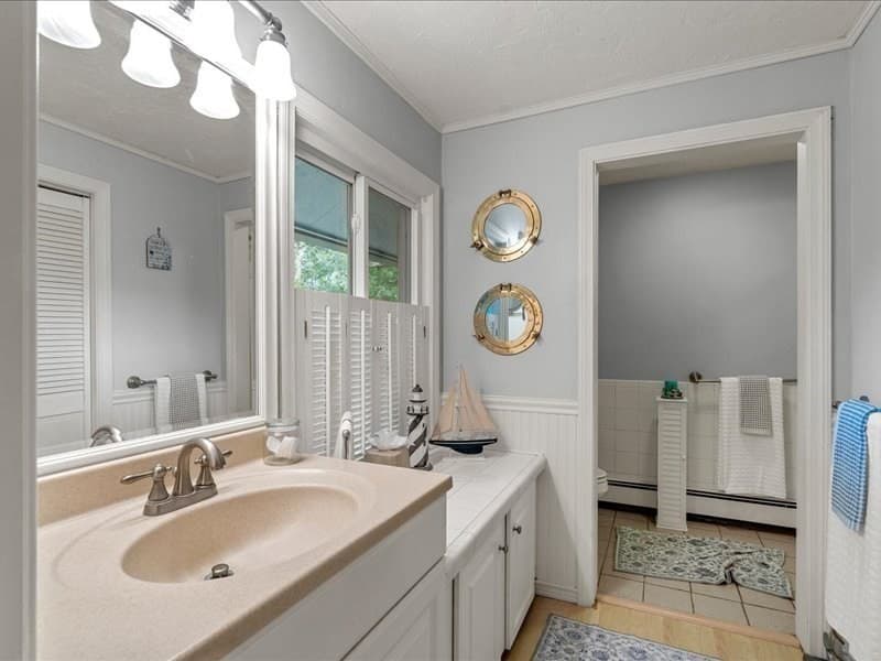 Single Family Residence at 21 Woodvale Ave, Plymouth MA 02360, photo 16 of 42