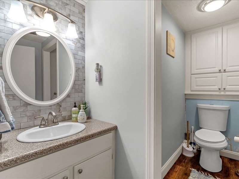 Single Family Residence at 21 Woodvale Ave, Plymouth MA 02360, photo 14 of 42
