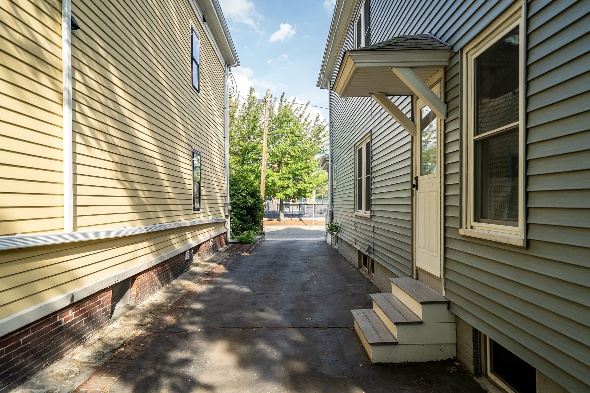 2 Family - 2 Units Up/Down at 15 Yerxa Road, Cambridge MA 02140, Cambridge, photo 26 of 30