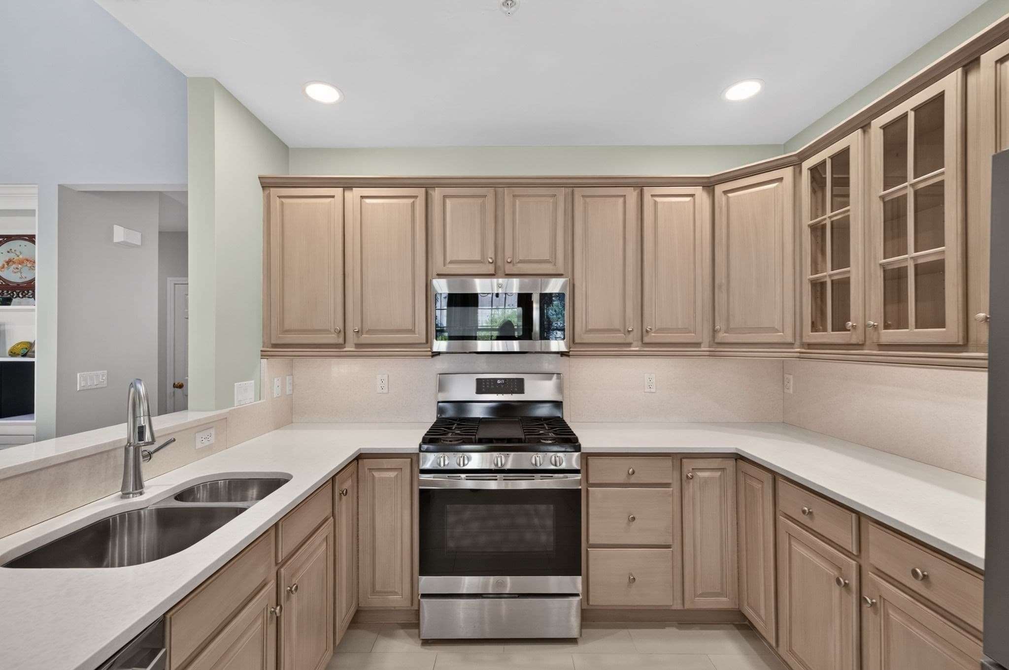 Condominium at 341 Godfrey Dr # 341, Norton MA 02766, Norton, photo 9 of 42