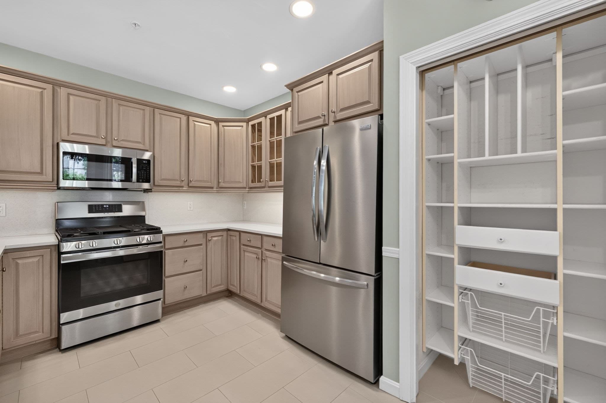 Condominium at 341 Godfrey Dr # 341, Norton MA 02766, Norton, photo 8 of 42