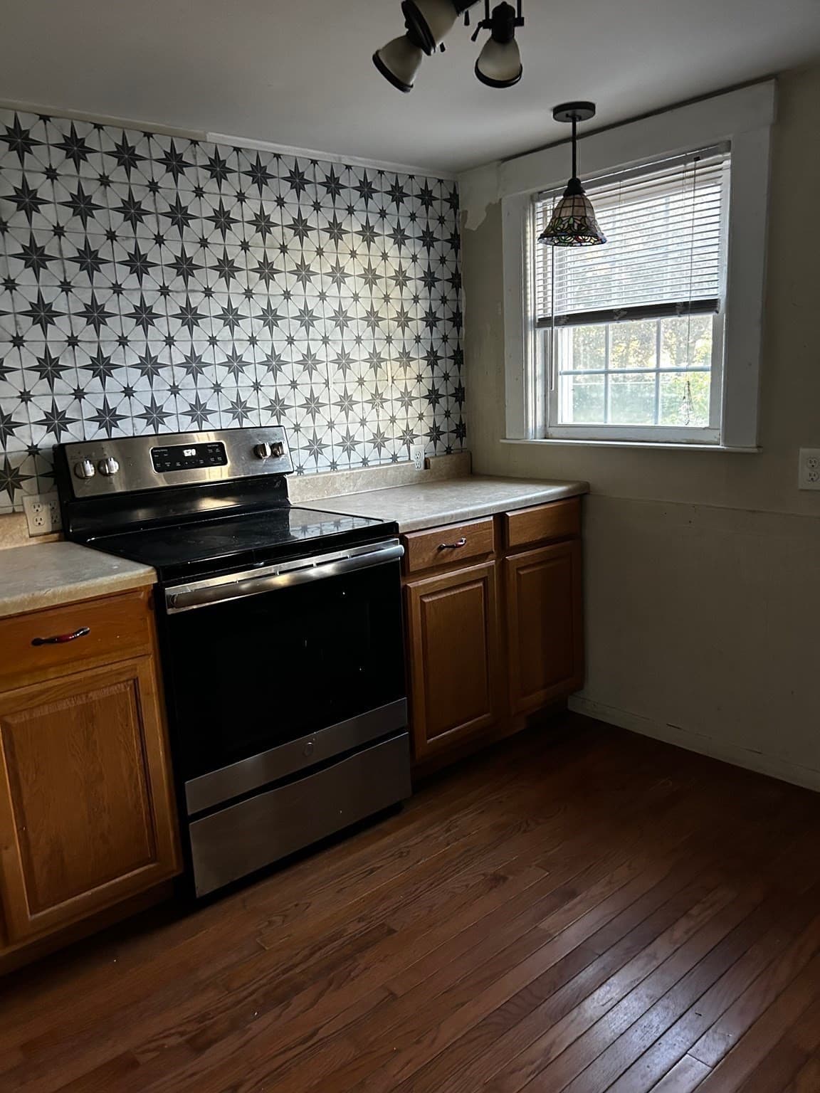 Single Family Residence at 201 Union Street, Gardner MA 01440, Gardner, photo 12 of 35