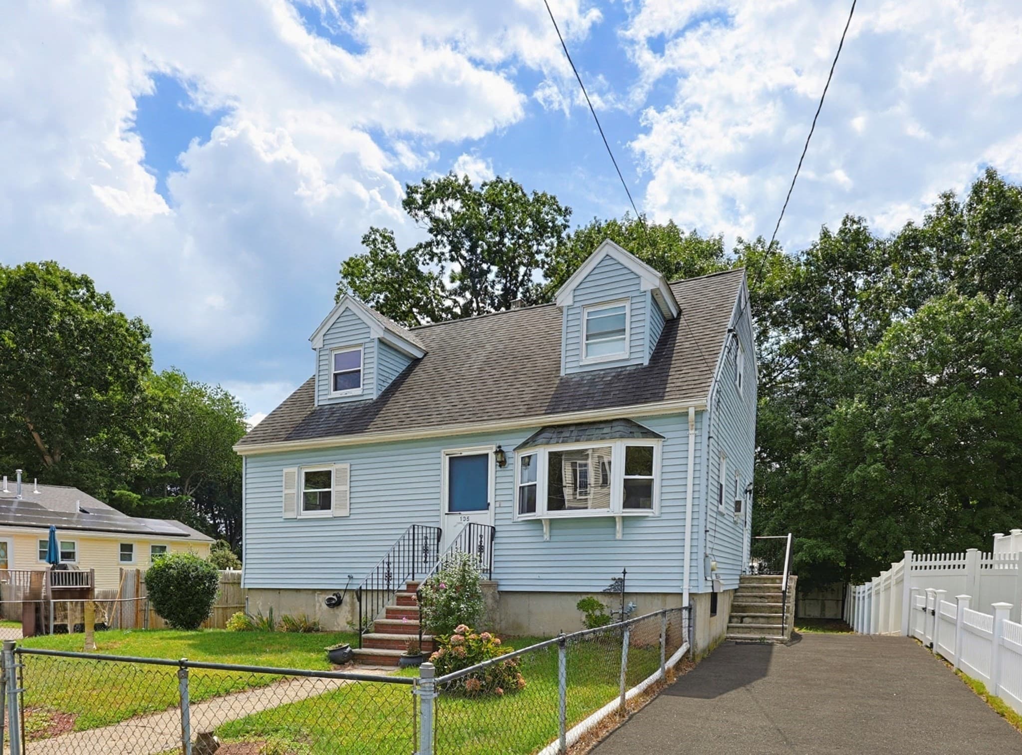 135 Crane St, Dedham MA 02026