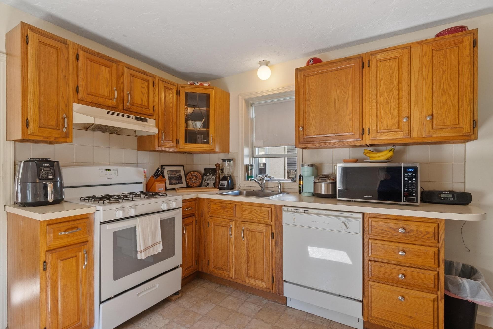 2 Family - 2 Units Up/Down at 53 Summer St, Natick MA 01760, Natick, photo 13 of 42