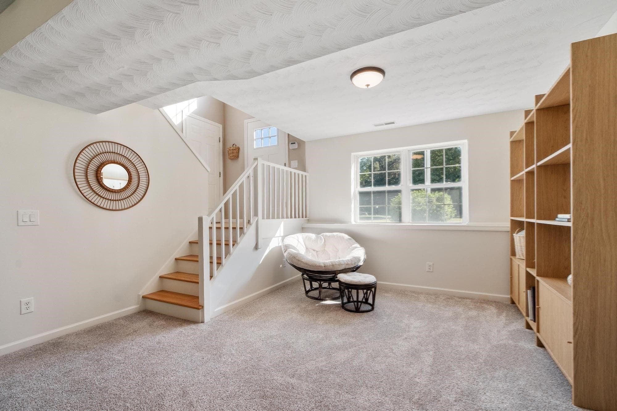Single Family Residence at 131 Nathan Ln, Plymouth MA 02360, photo 17 of 39