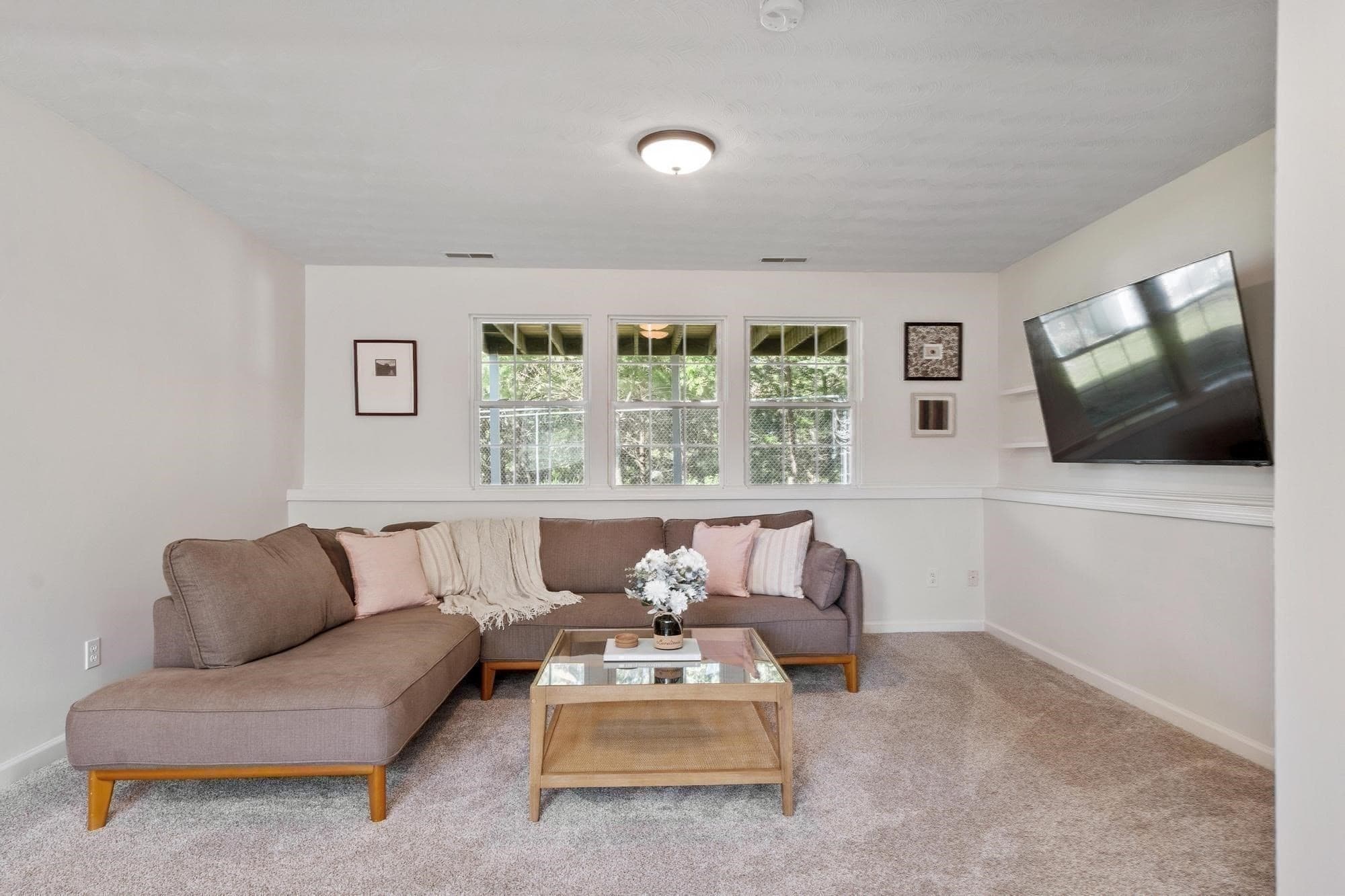 Single Family Residence at 131 Nathan Ln, Plymouth MA 02360, photo 19 of 39