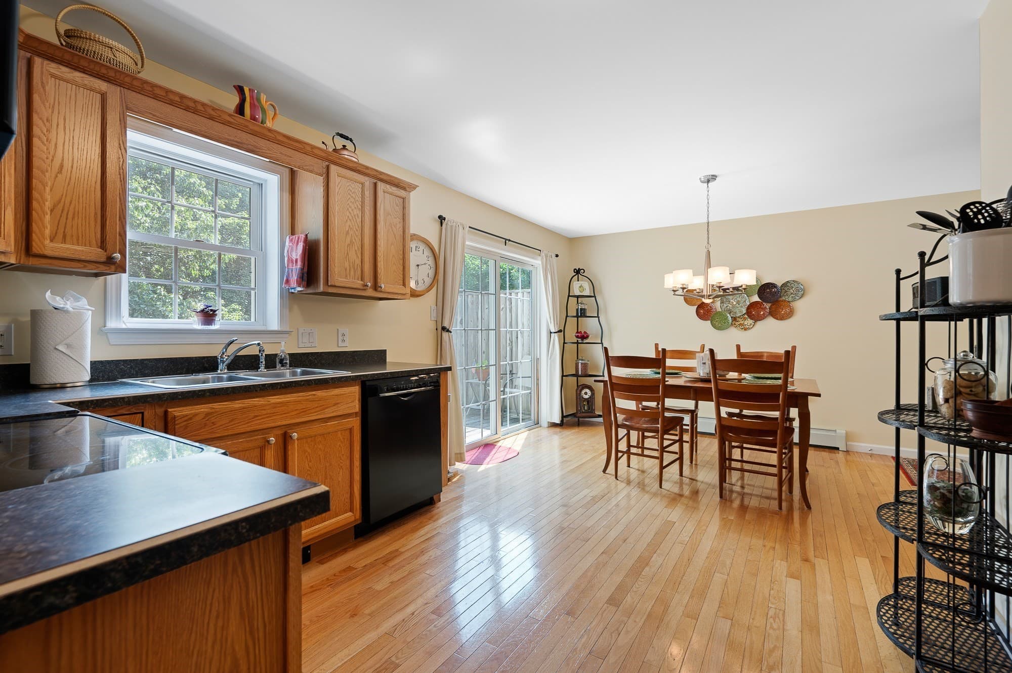 Condominium at 16 Central Tree Rd # 16, Rutland MA 01543, Rutland, photo 10 of 37