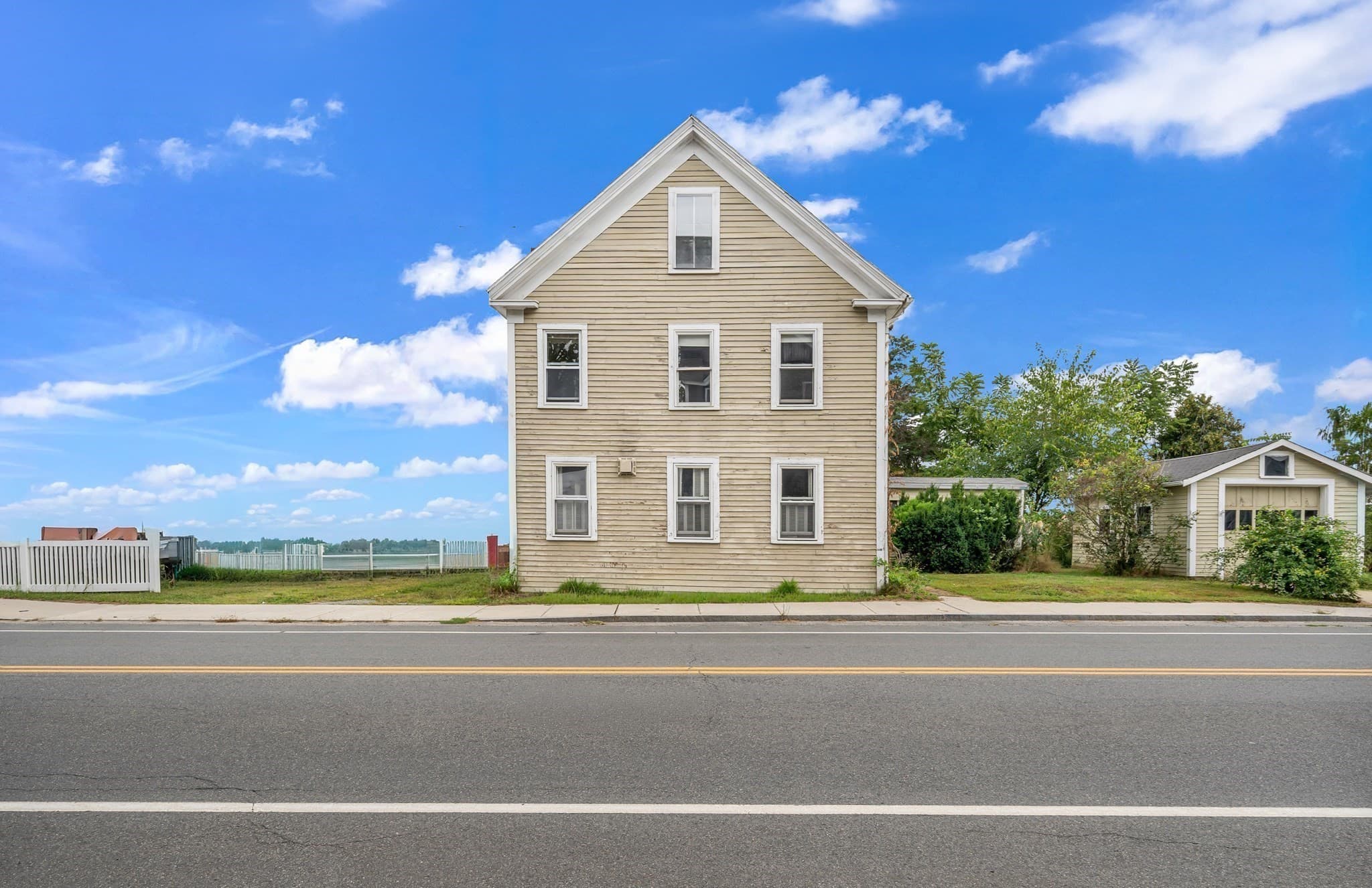 Single Family Residence at 360 Merrimac, Newburyport MA 01950, Newburyport, photo 4 of 42