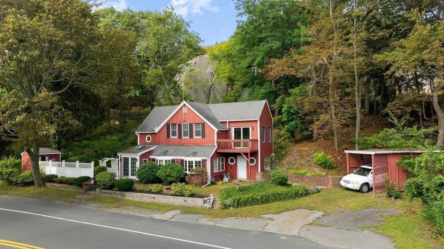 Single Family Residence at 350 Washington Street, Gloucester MA 01930, Gloucester, photo 2 of 42