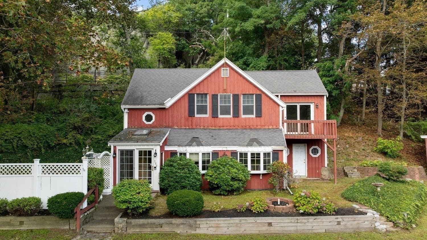 350 Washington Street, Gloucester MA 01930