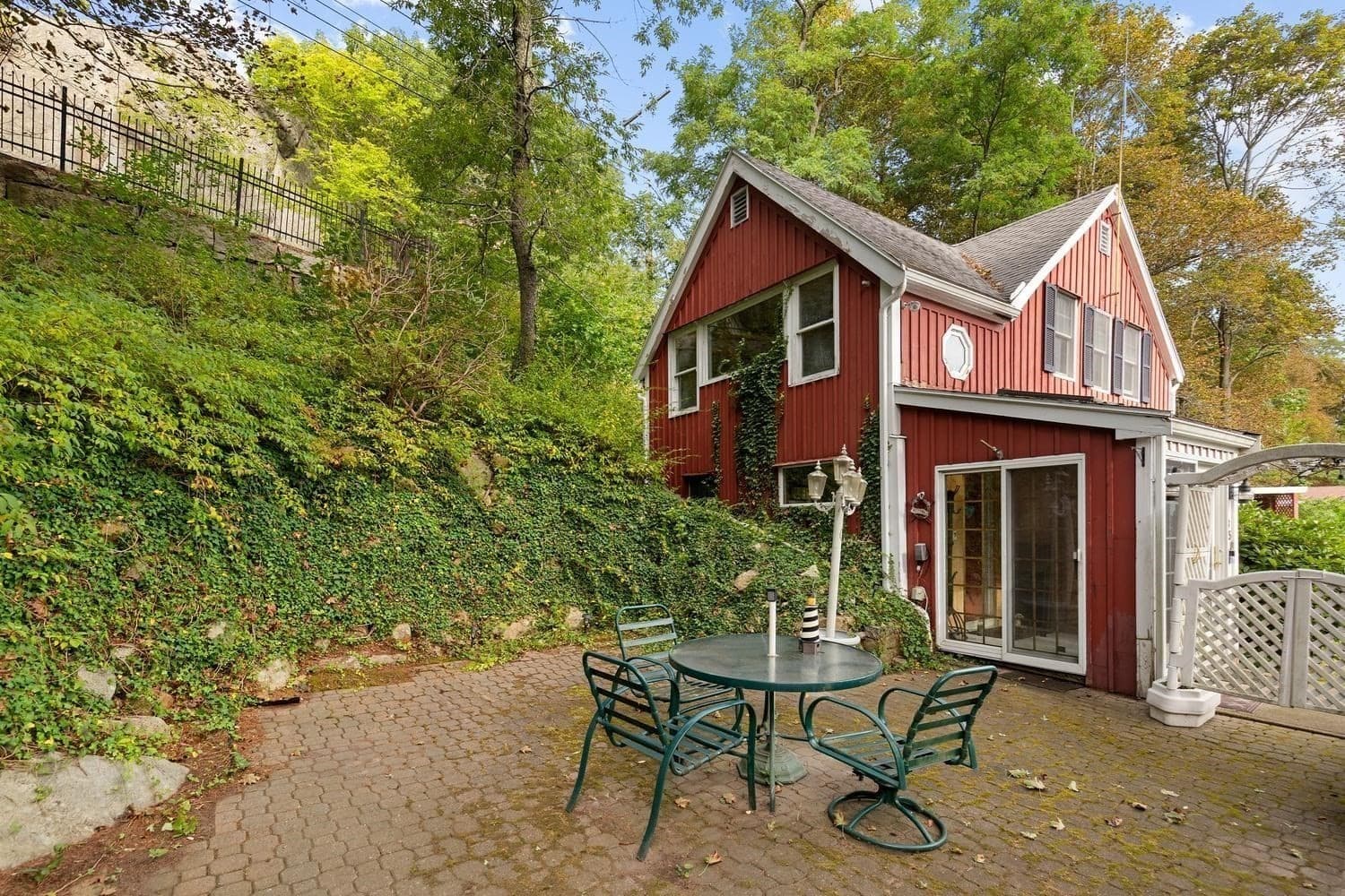 Single Family Residence at 350 Washington Street, Gloucester MA 01930, Gloucester, photo 34 of 42