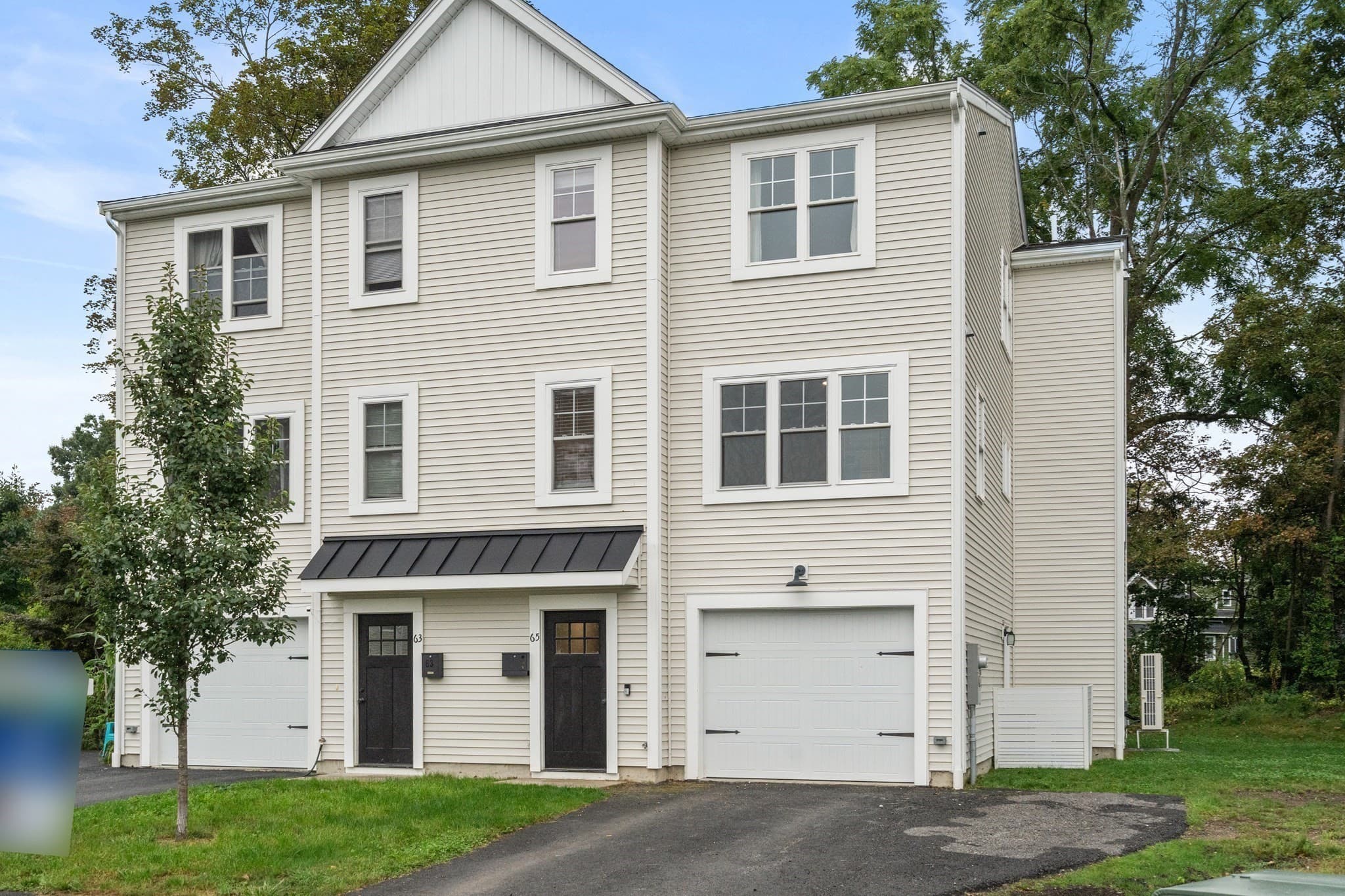 Single Family Residence at 65 Castine St., Worcester MA 01606, Worcester, photo 2 of 40