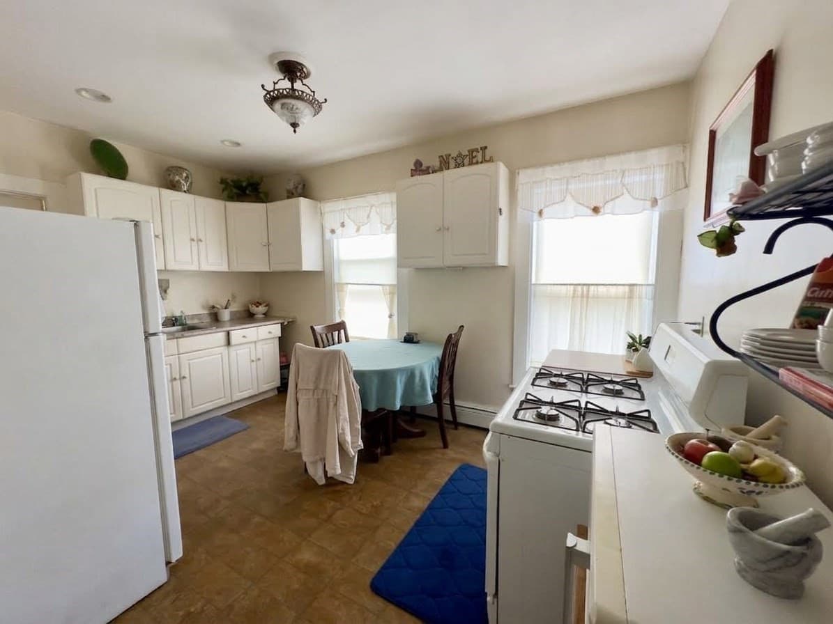Multi Family at 39 School St, Rockland MA 02370, Rockland, photo 23 of 35