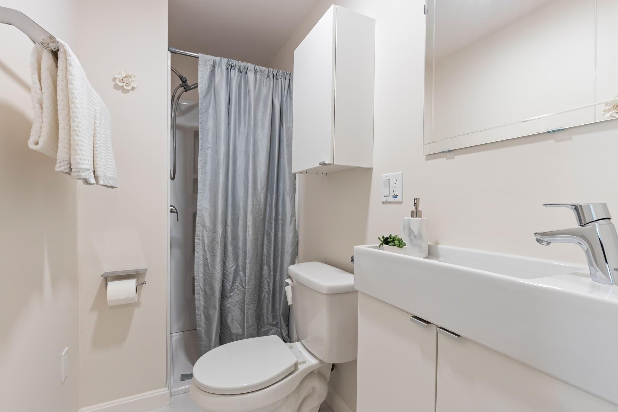 Single Family Residence at 84 West St, Newton MA 02458, Newton, photo 12 of 22