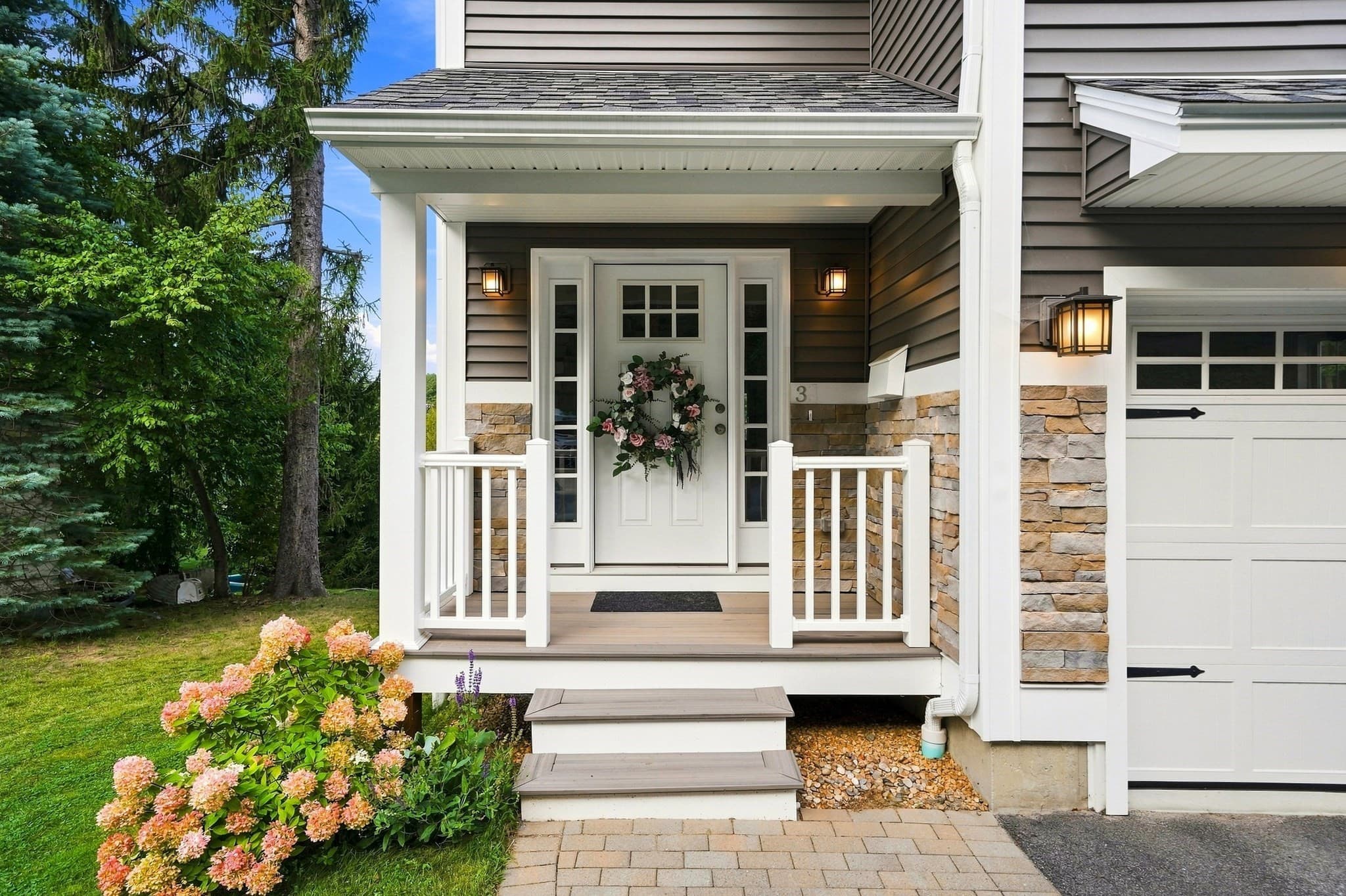 Single Family Residence at 3 Andy Rd, Worcester MA 01602, Worcester, photo 4 of 42