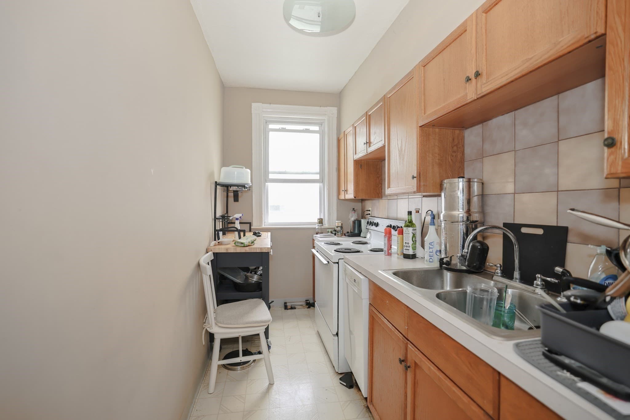3 Family - 3 Units Up/Down at 19 Sturgis St, Woburn MA 01801, Woburn, photo 17 of 32