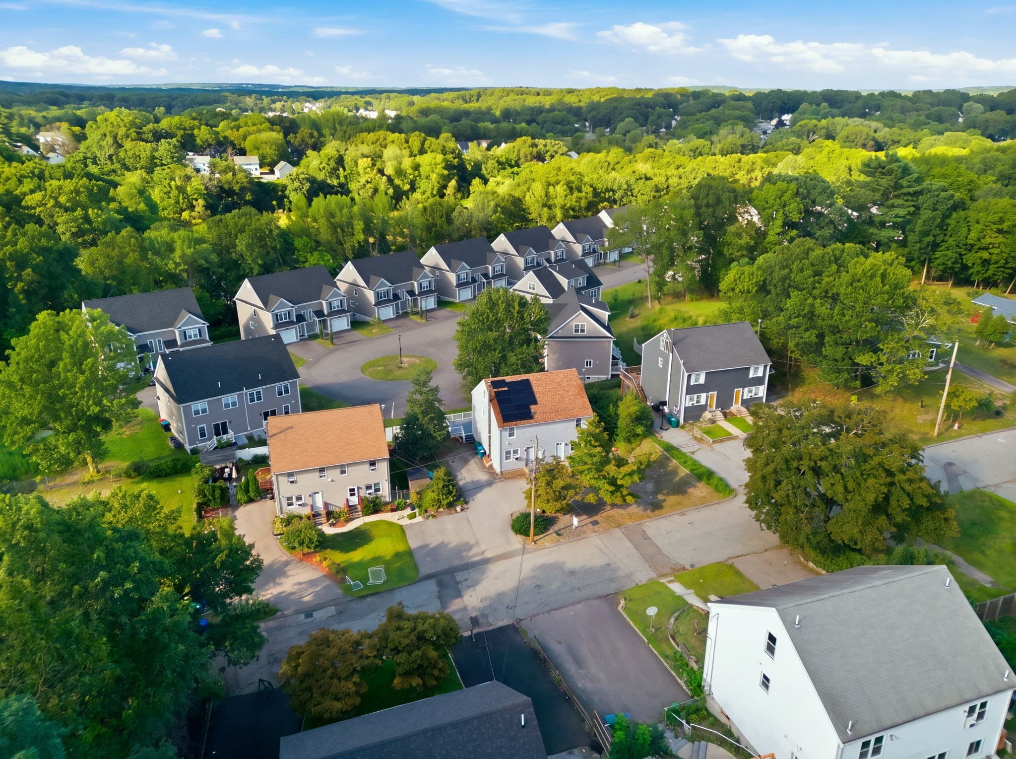 Condominium at 47 Lawn St # 47, Attleboro MA 02703, Attleboro, photo 6 of 40