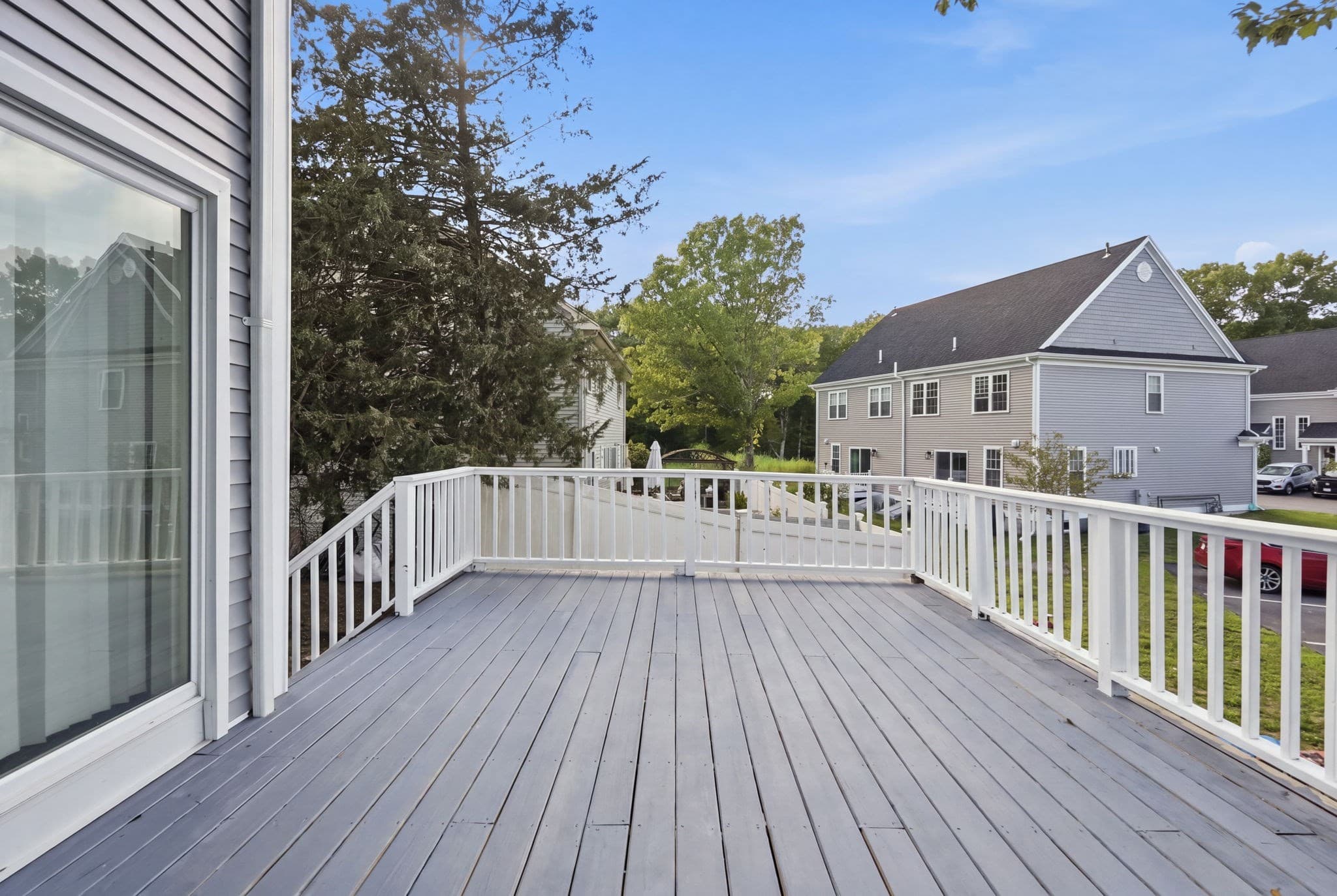 Condominium at 47 Lawn St # 47, Attleboro MA 02703, Attleboro, photo 35 of 40