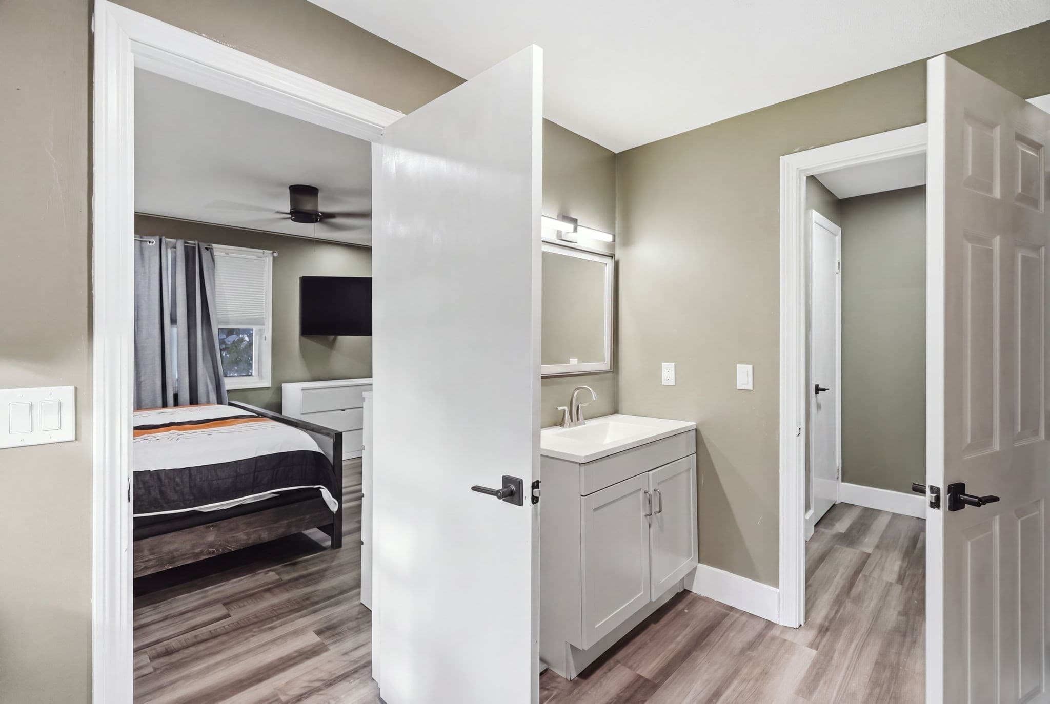 Condominium at 47 Lawn St # 47, Attleboro MA 02703, Attleboro, photo 21 of 40