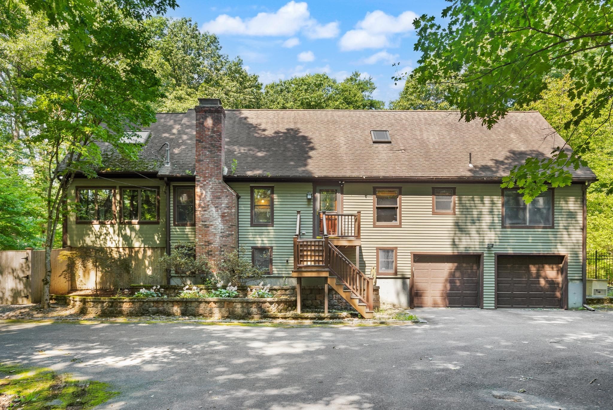 82 Corn Rd, Bolton MA 01740