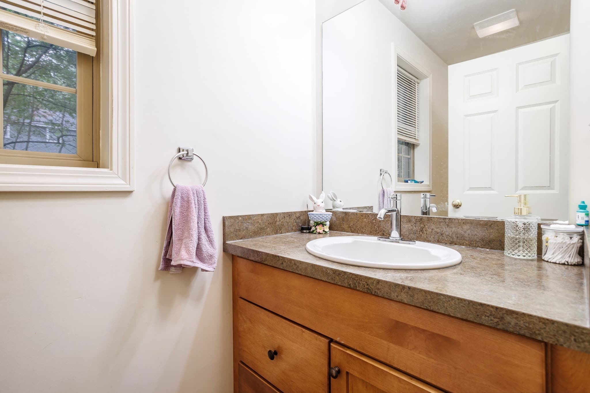 Condominium at 48 Kiley's Way # 48, Gardner MA 01440, Gardner, photo 14 of 42