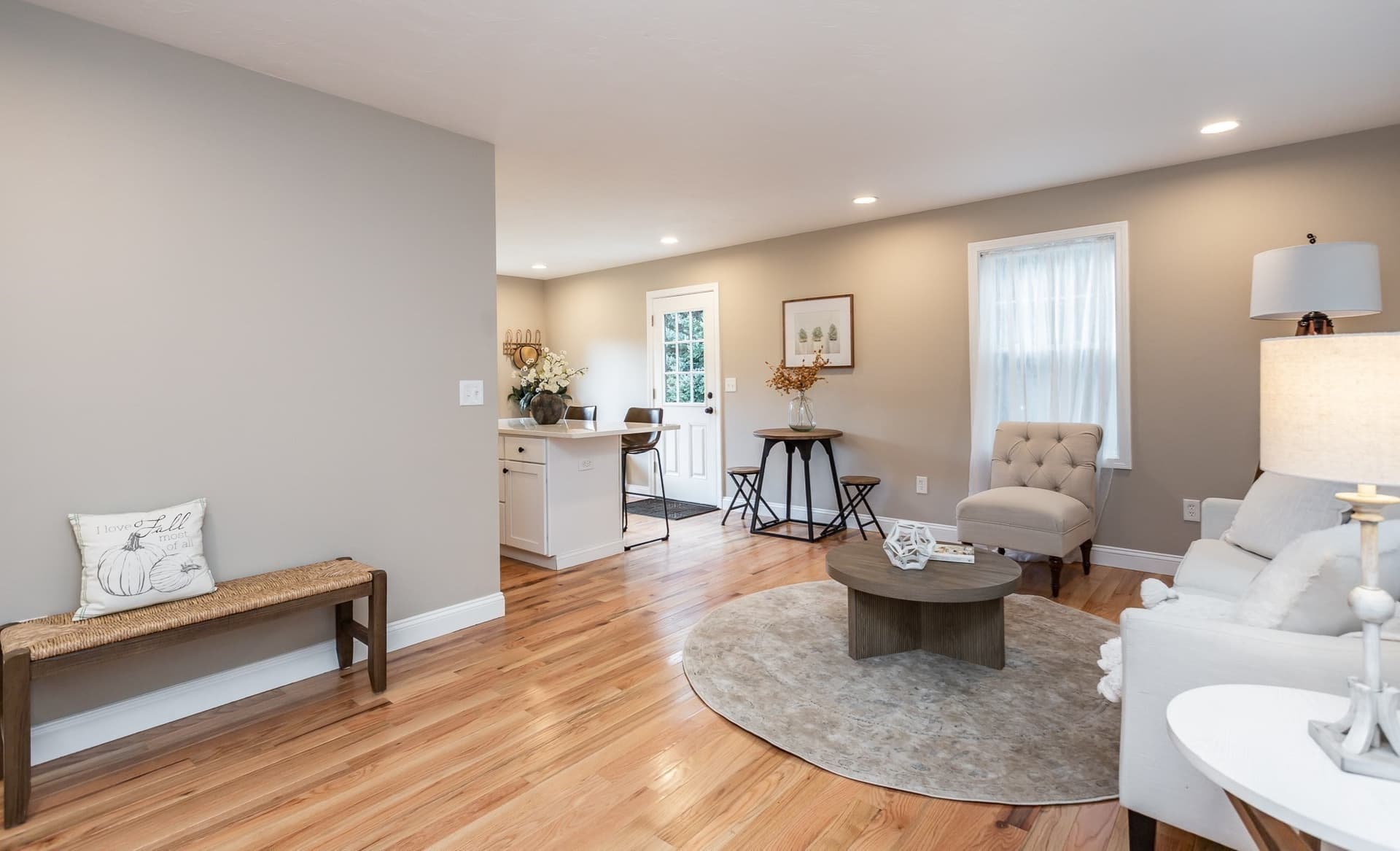Single Family Residence at 279 Caroline St, New Bedford MA 02740, photo 6 of 27