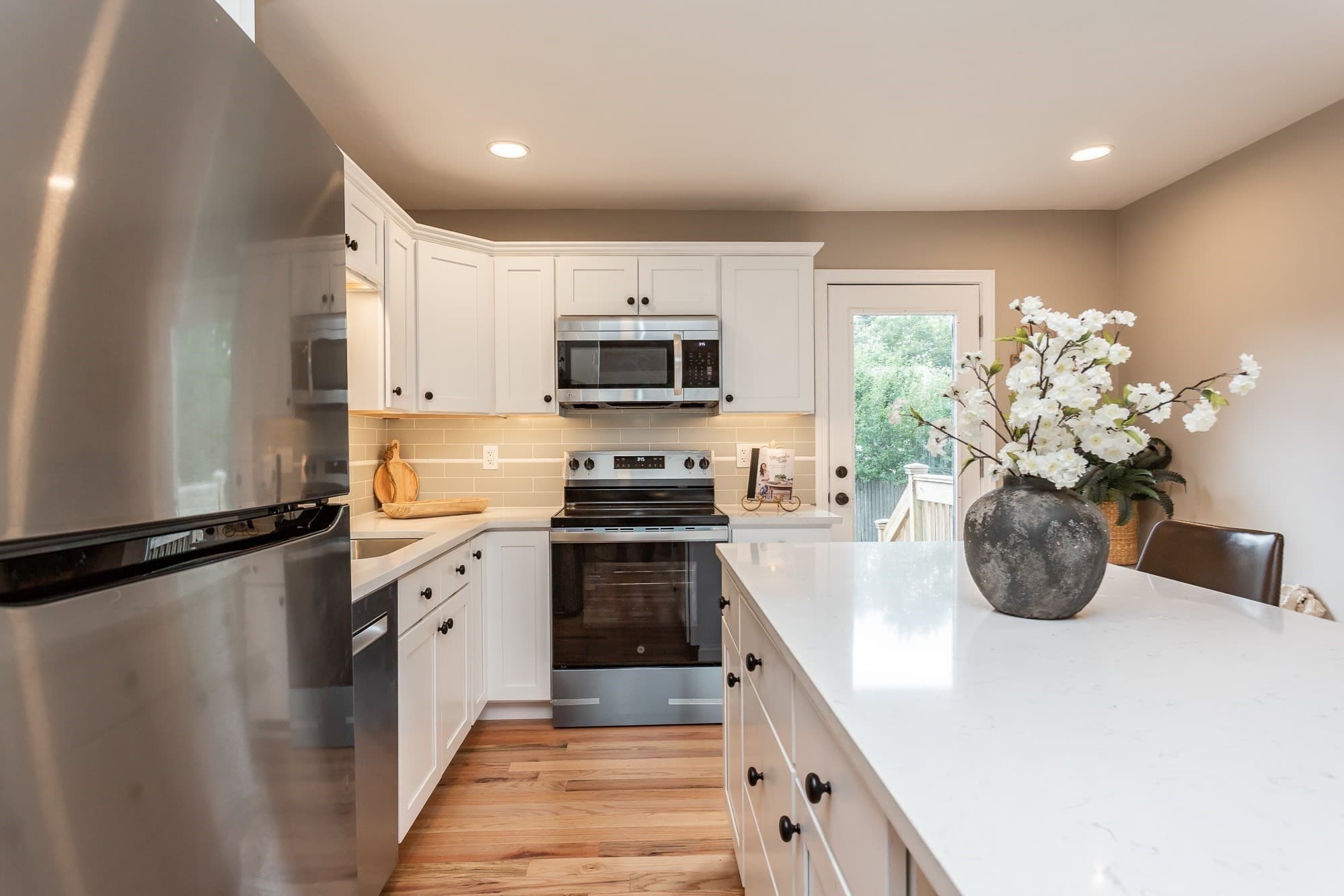 Single Family Residence at 279 Caroline St, New Bedford MA 02740, New Bedford, photo 10 of 27
